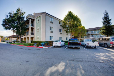 Inn At Rohnert Park - Exterior View